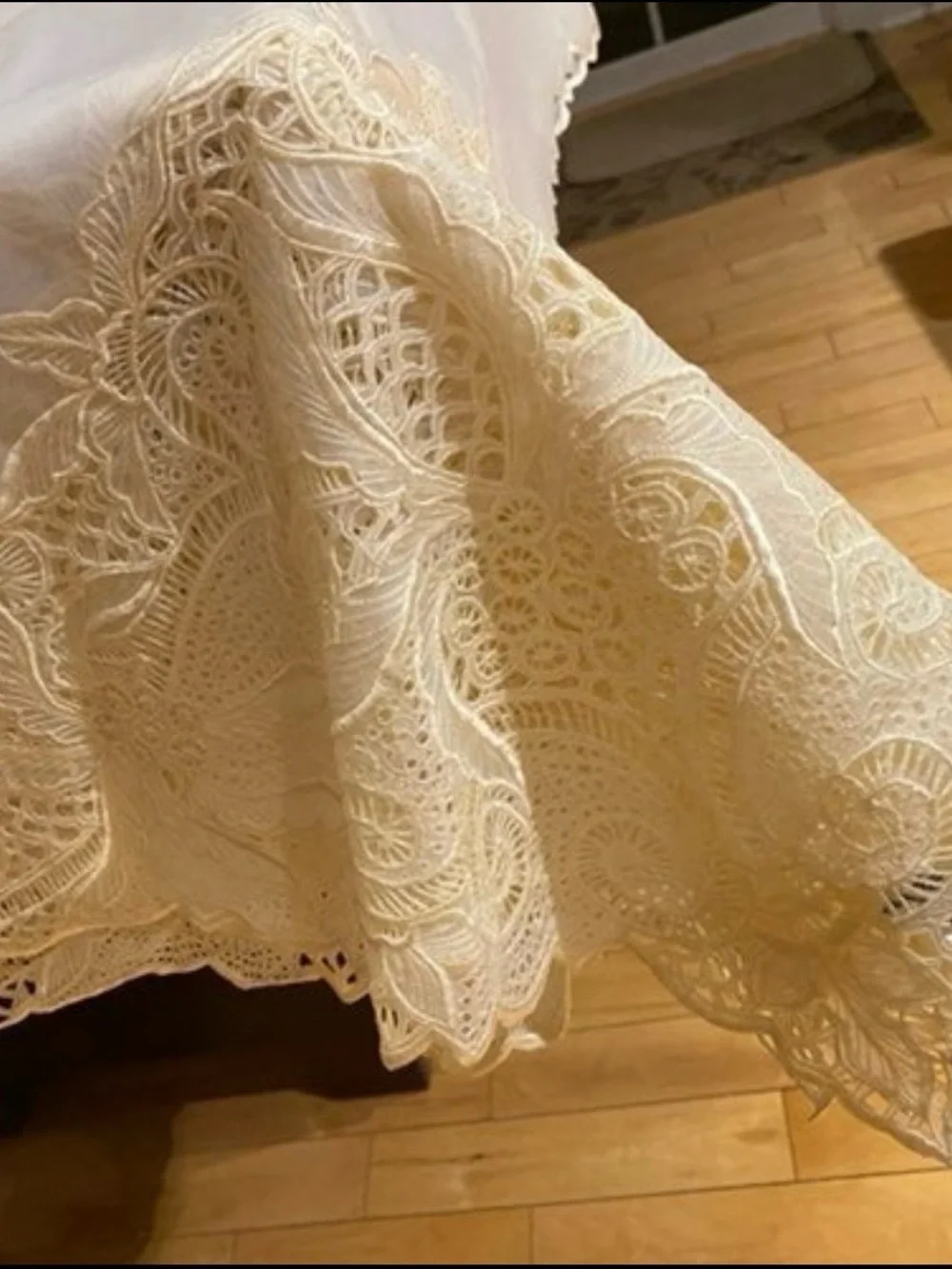 Vintage Tablecloth 72”x94” ecru/ cream